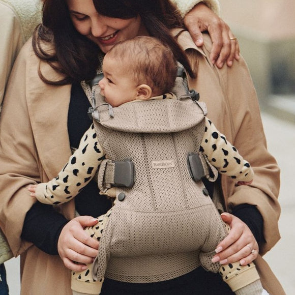 [ベビービョルン] ベビーキャリアONE KAI Air / ワンカイエア