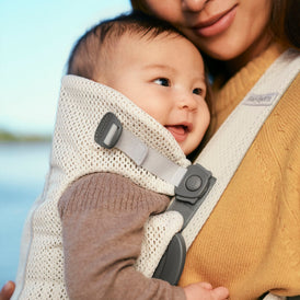 [ベビービョルン] ベビーキャリアMINI Air / ミニエア メッシュ