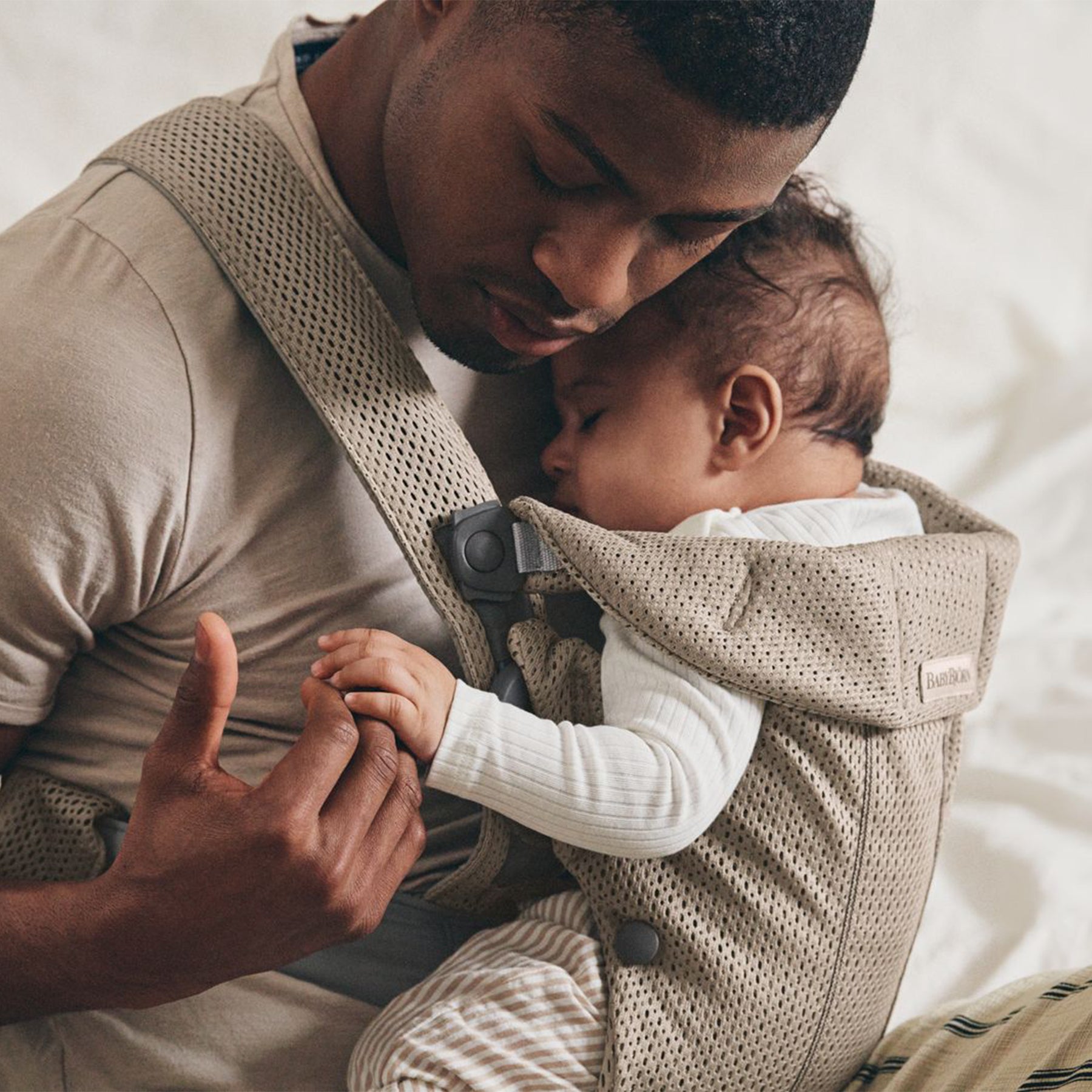 [ベビービョルン] ベビーキャリアMINI Air / ミニエア メッシュ