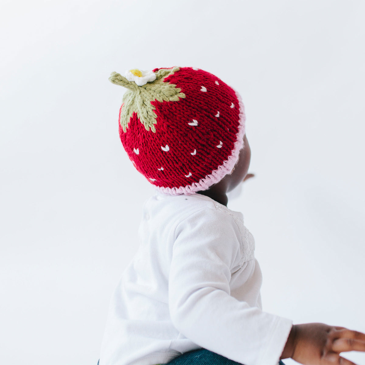 [ブルーベリーヒル] Acrylic Strawberry Hat