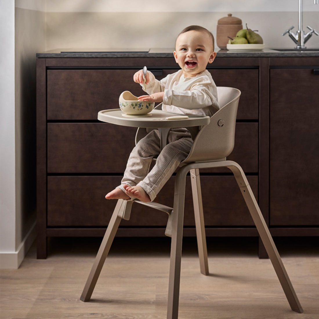 [エロディ] Grace High Chair / グレース ハイチェア