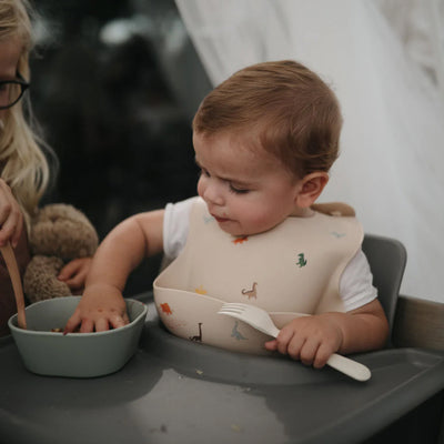 [ムシエ] シリコンお食事エプロン