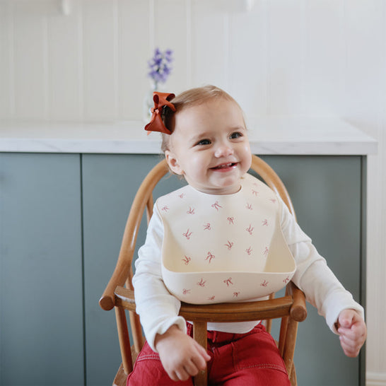 [ムシエ] シリコンお食事エプロン