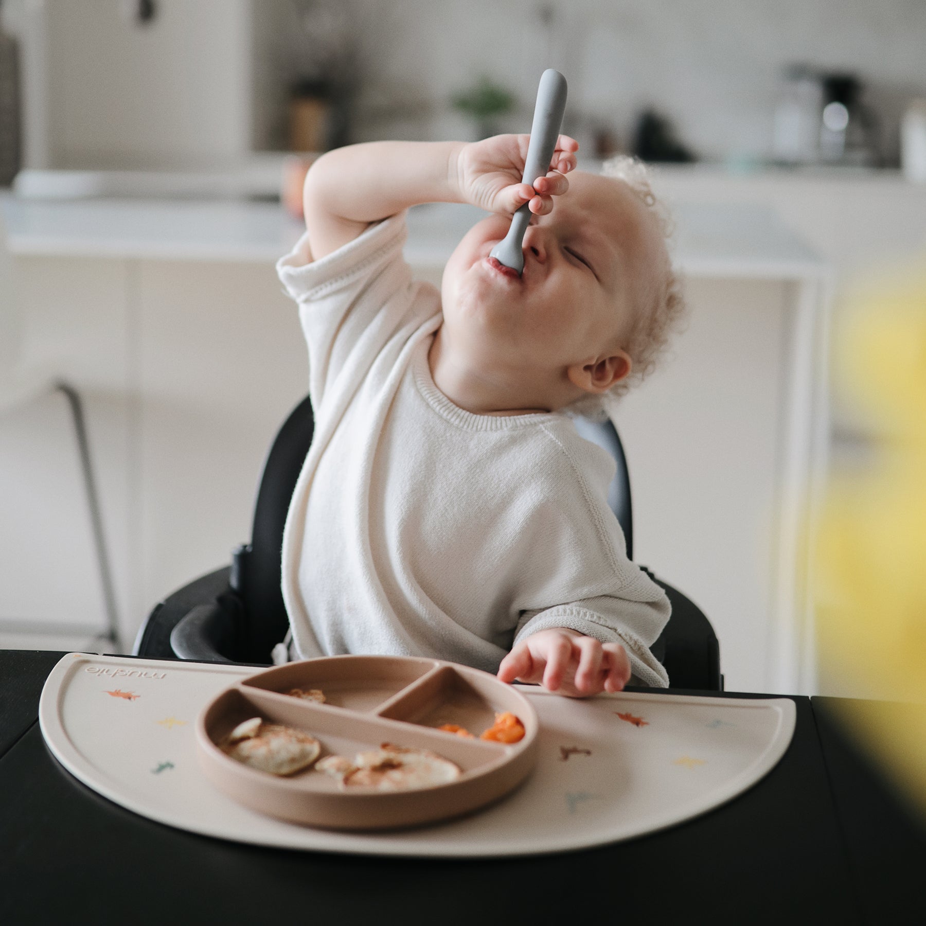 [ムシエ] シリコンフィーデングスプーン