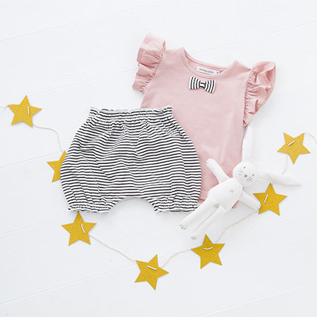 [バースデイ] 袖フリルリボンＴシャツ